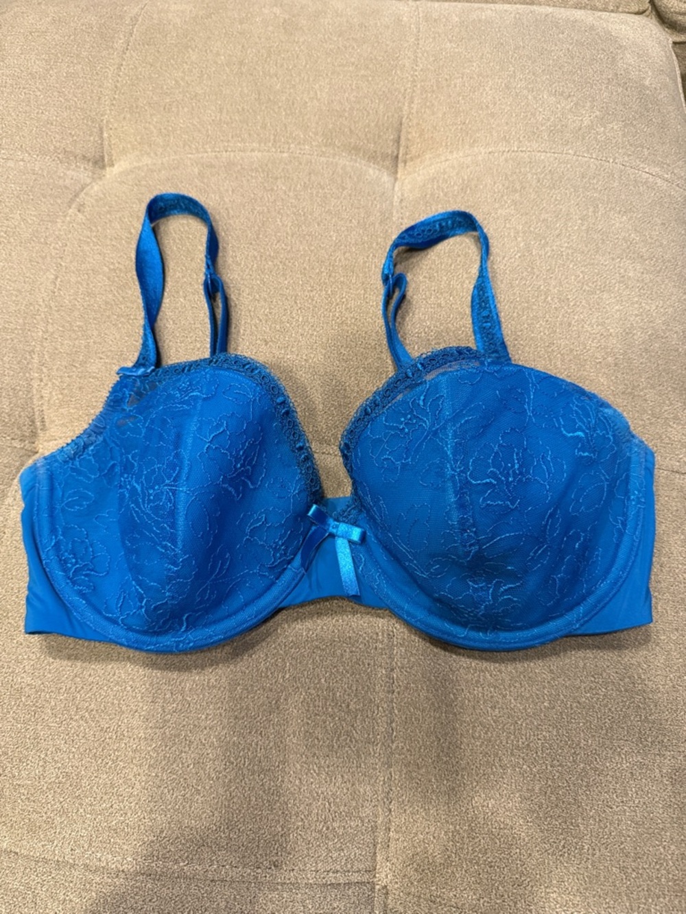 Felina Lace Lingerie bra 32DD like new NWOT underwired 32 DD 32E